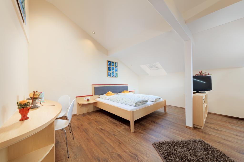 Erkheimer Landhaus Ruang foto