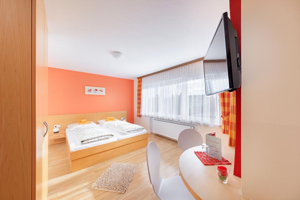 Erkheimer Landhaus Ruang foto